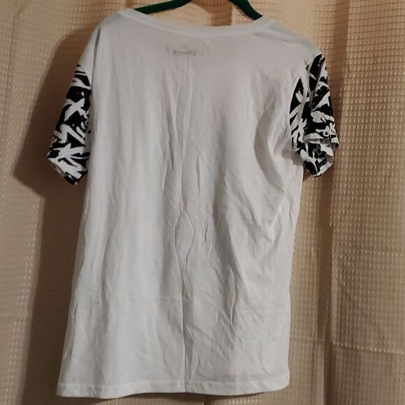 MULAN DISNEYLAND PARIS short sleeve  TShirt - Picture 6 of 6